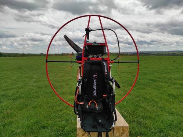 Paramotor v terénu